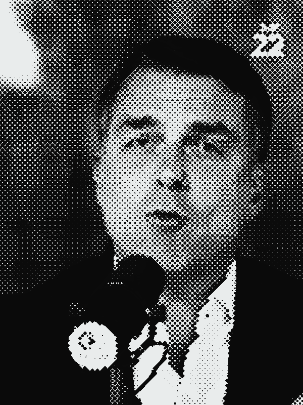 Flávio Bolsonaro em vídeo do canal dele (23/09/2026), em retícula, com tarja vermelha nos olhos e rabiscos em volta da cabeça.